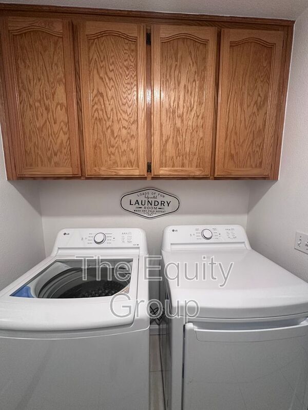 Building Photo - 3908 S Dans St