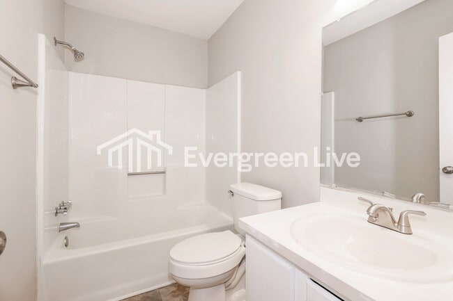 Building Photo - 3654