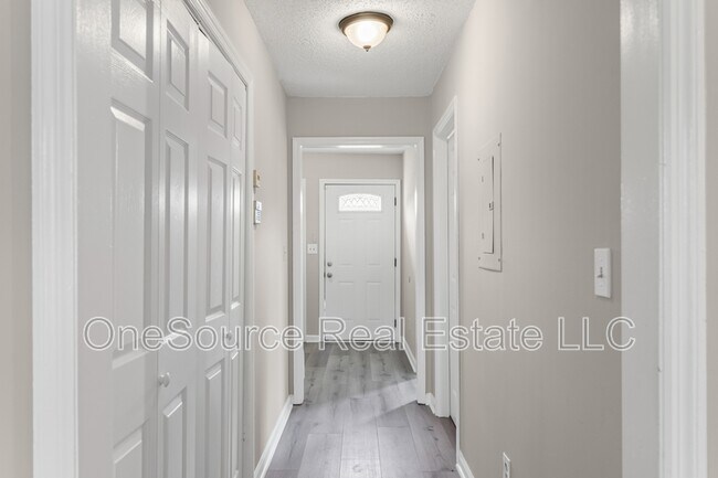 Building Photo - 3515 Ten Oaks Cir
