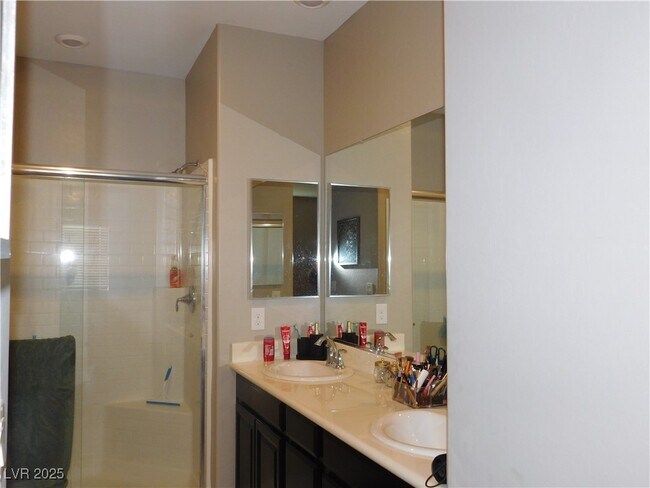 Building Photo - 2715 Amazing Meadows Ave