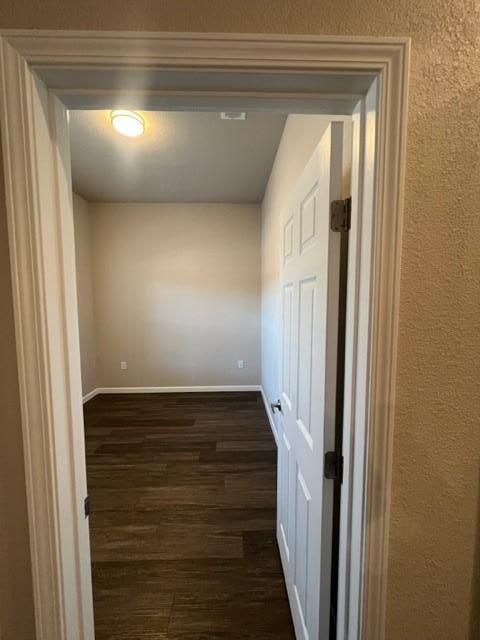 Building Photo - 501 Horseshoe Dr