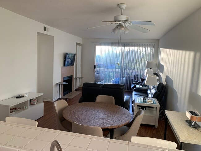 Building Photo - 20251 Cape Coral Ln