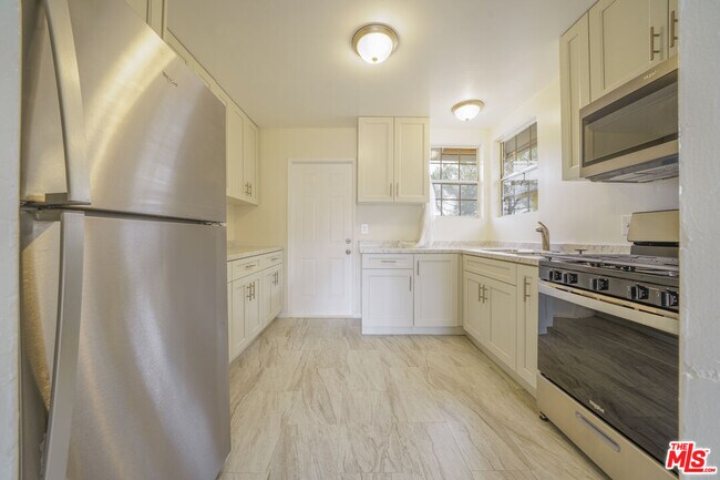 Building Photo - 38020 12th St E