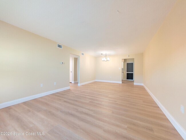 Building Photo - 190 E Olmstead Dr