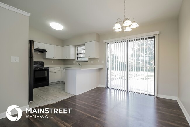 Building Photo - 6090 Alden Ave