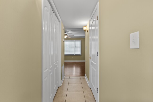 Building Photo - 149 Regency Point Path