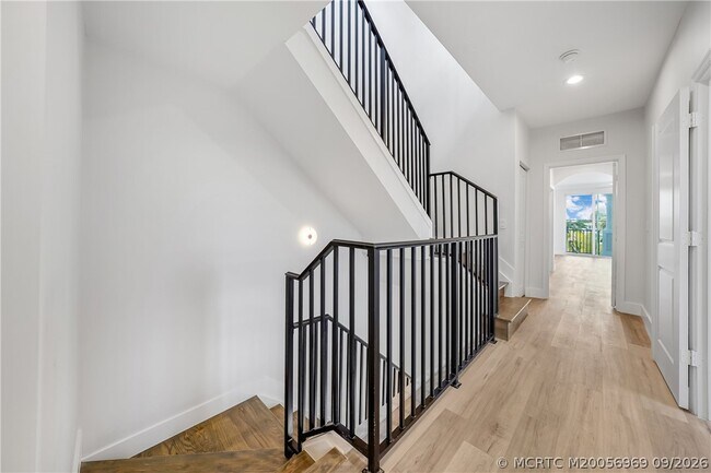 Building Photo - 4339 Bougainvilla Dr