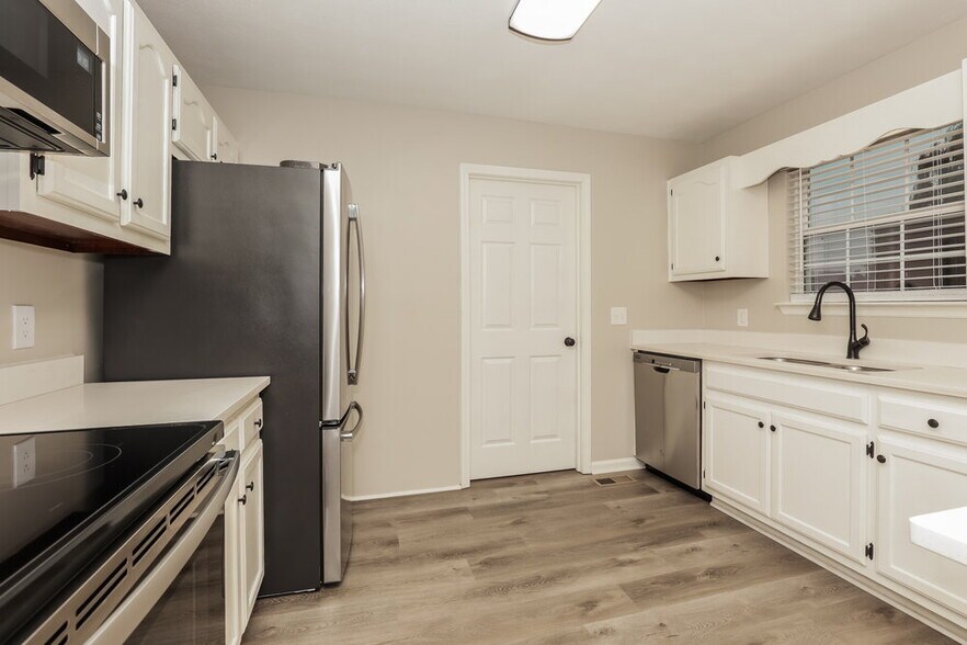 Building Photo - 1519 Cason Trail