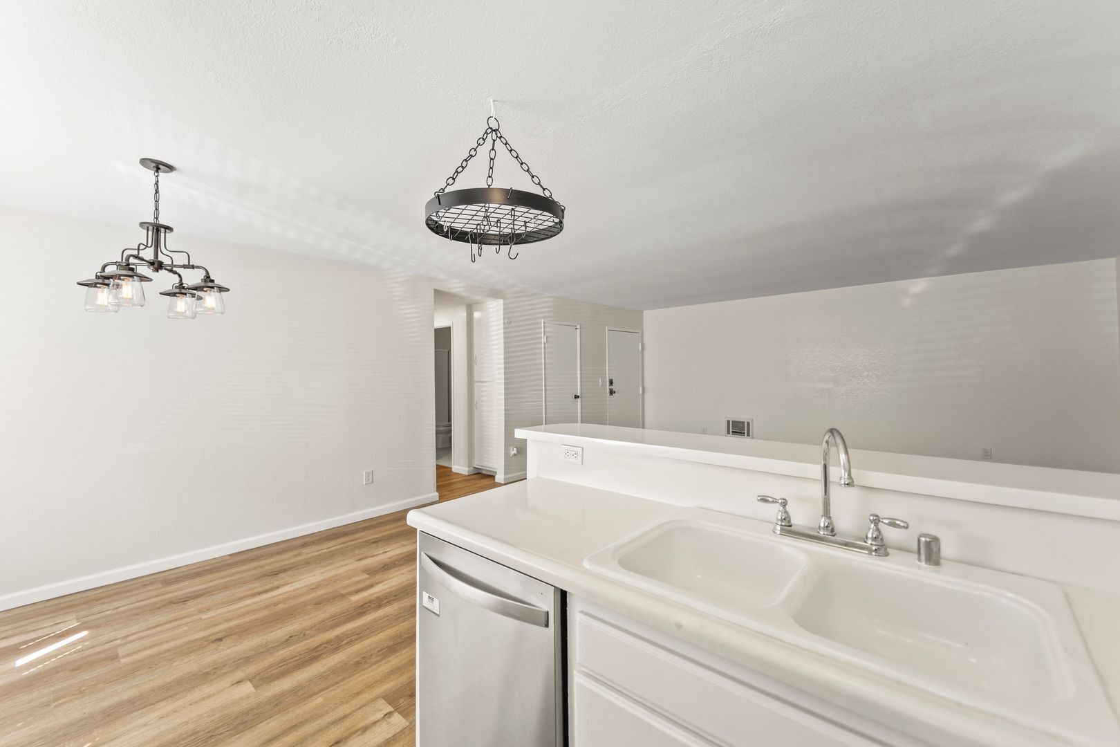 Building Photo - 18530 Hatteras St