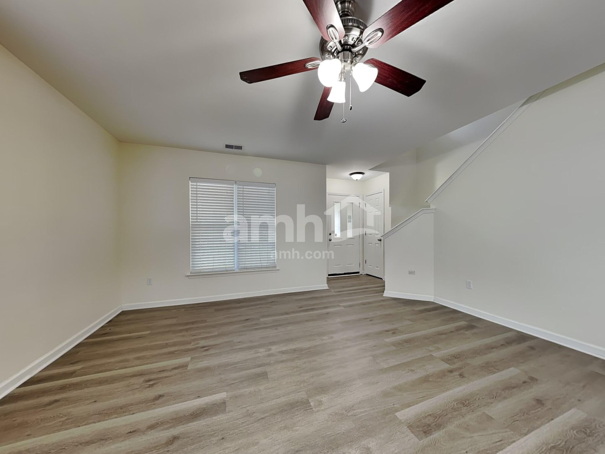 Building Photo - 97 Pine Ridge Dr