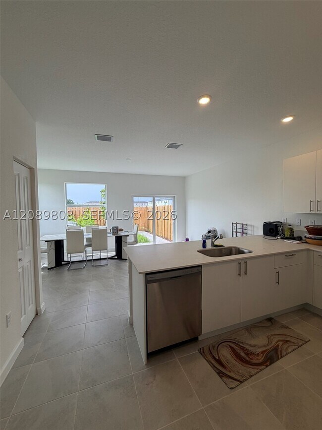 Building Photo - 35537 SW 189th Ave