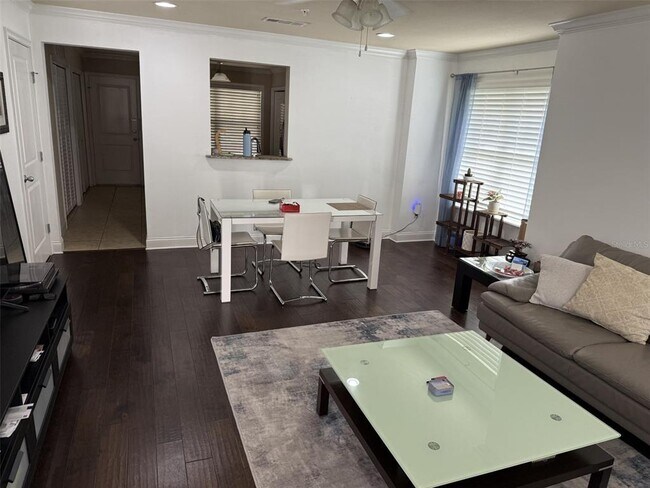Building Photo - 4639 SW 48th Dr