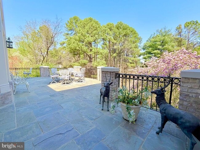 Building Photo - 1289 Ballantrae Farm Dr