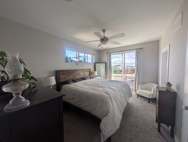 Building Photo - 2851 W 21st Ave