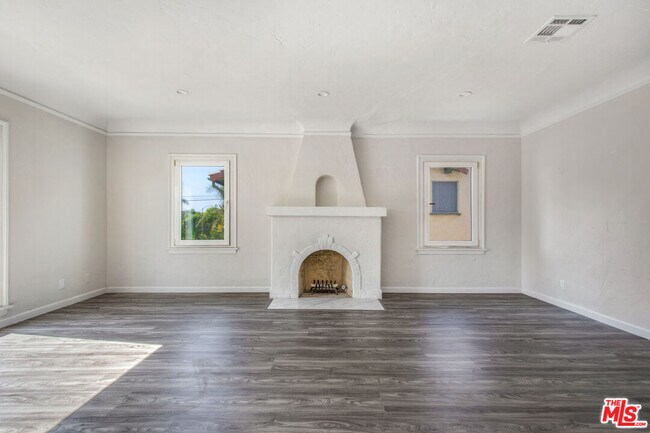 Building Photo - 6089 Horner St