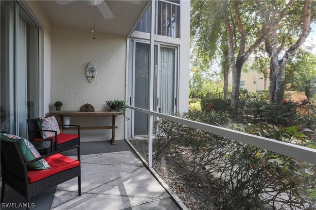 Building Photo - 2265 Hidden Lake Dr