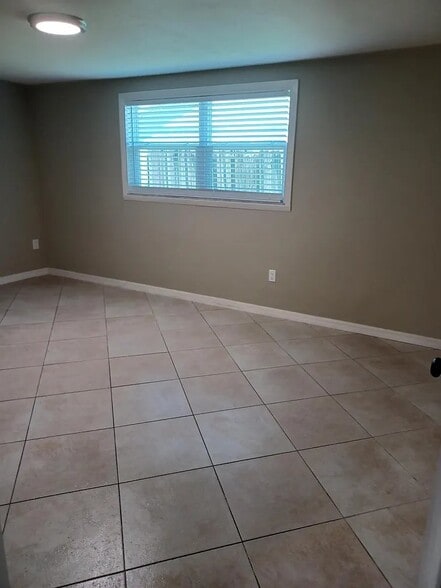 Building Photo - 3138 Honeymoon Ln