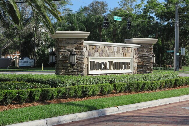 Building Photo - 6695 Via Regina