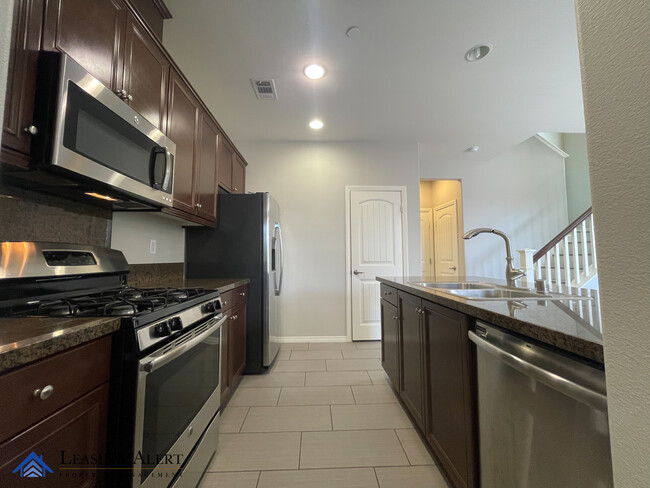 Building Photo - 28829 Camino De Cielo Dr