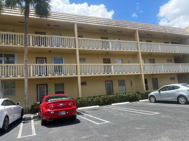 Building Photo - 6001 NW 61st Ave