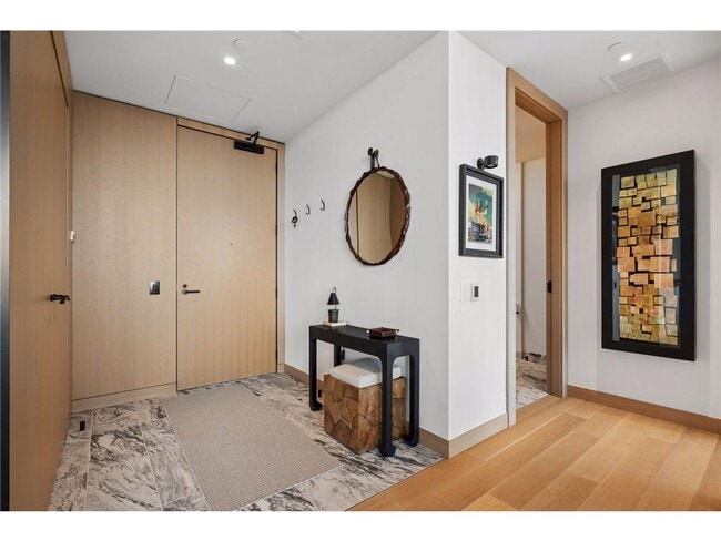 Building Photo - 255 Hennepin Ave