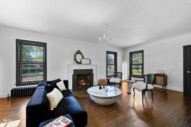 Building Photo - 276 Lewiston Rd