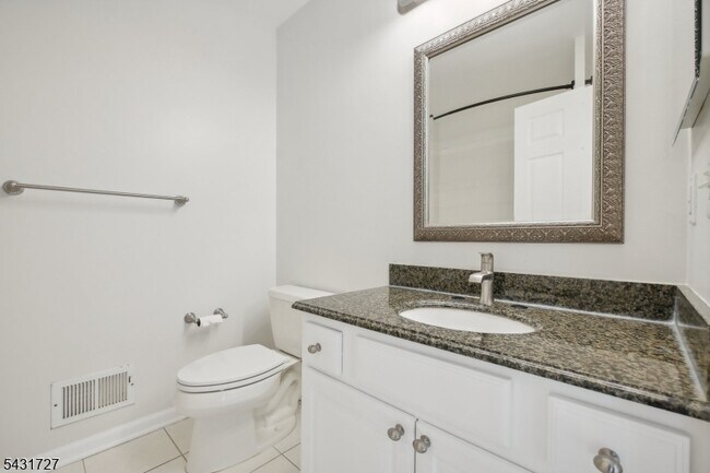 Building Photo - 38 Musket Dr