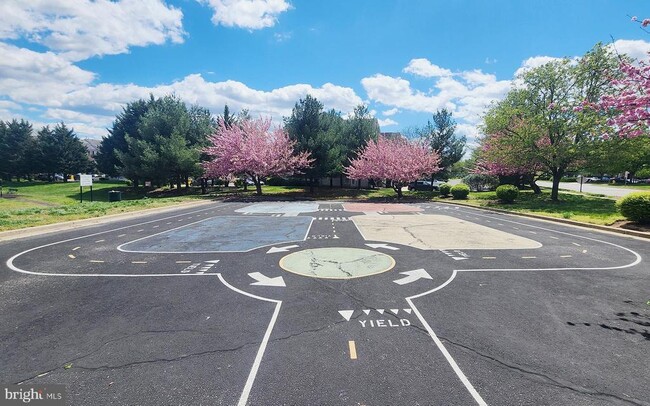 Building Photo - 2134 Commissary Cir