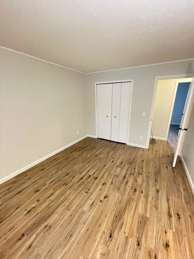 Building Photo - 245 Church St