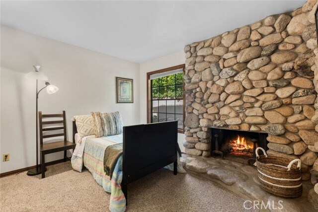 Building Photo - 887 Talisman Ln