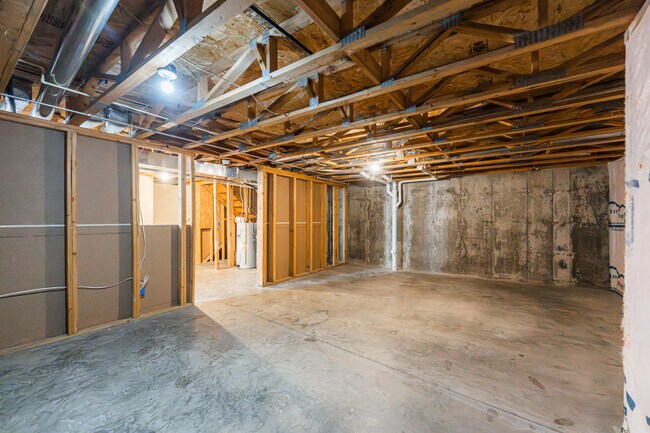 Building Photo - 639 Stonegate Dr