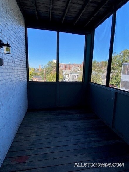 Building Photo - 4 Farrington Ave