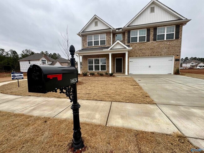 Building Photo - 16824 Demi Dr