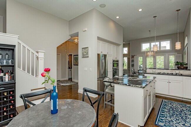 Kitchen - 515 River St