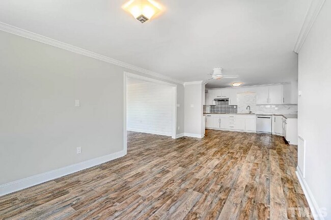 Building Photo - 1009 Ferson Rd