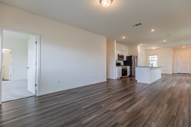 Building Photo - 141 Rubrum Rd