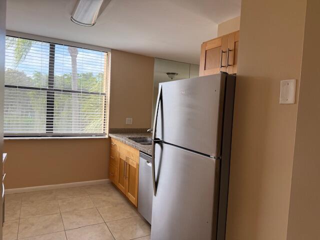 Building Photo - 2455 Lindell Blvd