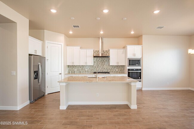 Building Photo - 3883 Heartland Lp