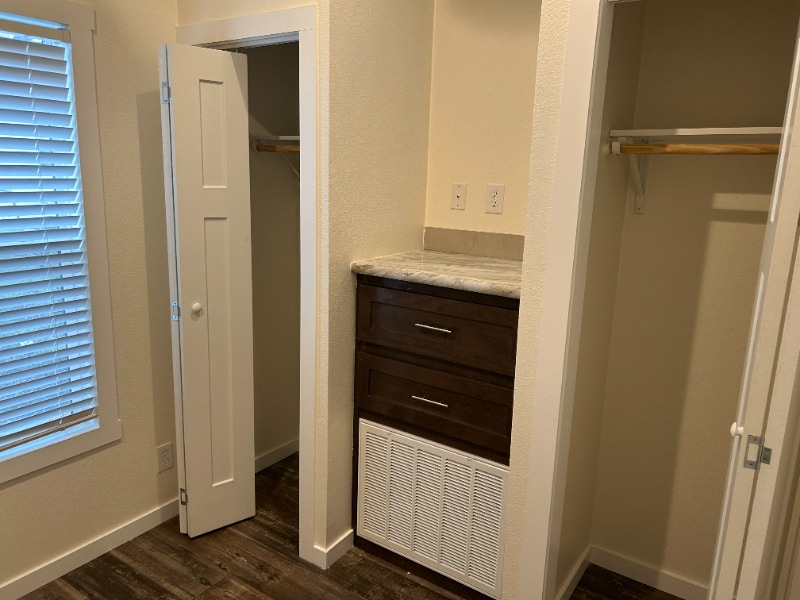 Building Photo - 5215 Crestway Rd