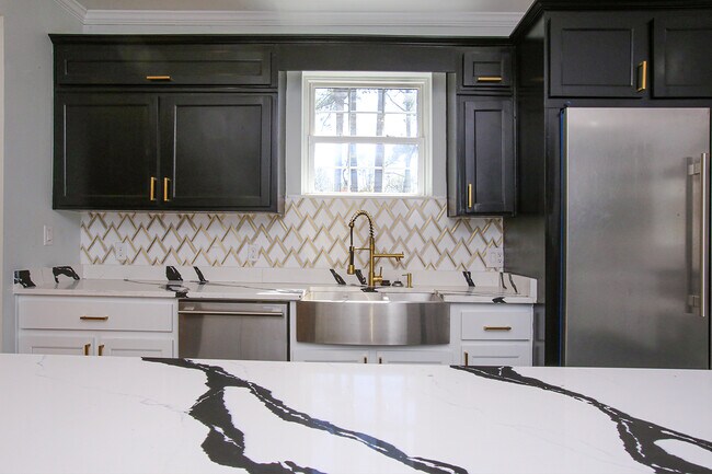 Building Photo - 1508 Mullis Rd