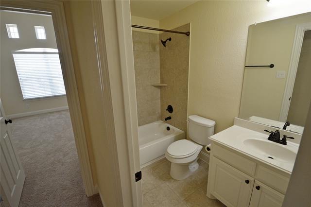 Building Photo - 1031 River Rock Way
