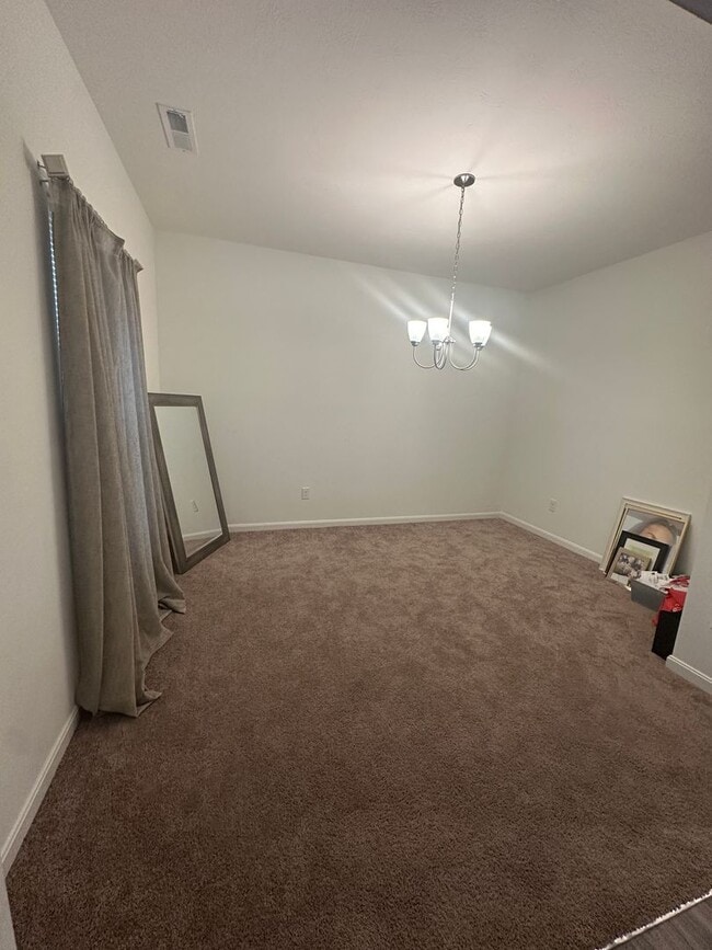 Building Photo - Available NOW - 5 bedroom, 3 full bathroom house - $3,300/month