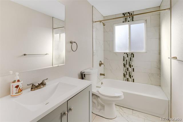 Building Photo - 3919 Tennyson Ave