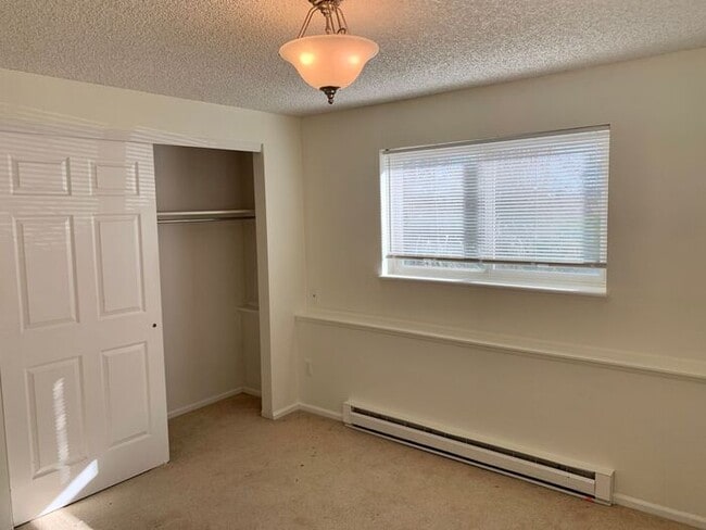 Building Photo - Great 2 Bedroom, 1 Bathroom Condo in Fort Collins, CO - On Spring Creek Trail Near Edora Park!