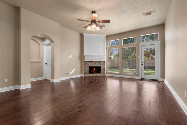 Building Photo - 3610 Hill Family Ln