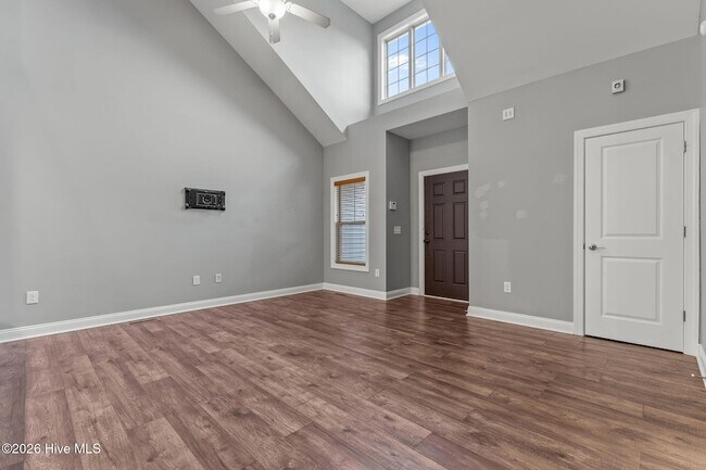 Building Photo - 108 Cypress Cir