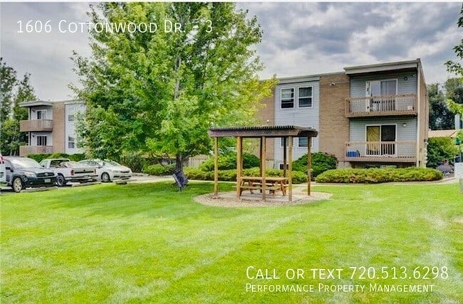 Building Photo - 1606 Cottonwood Dr