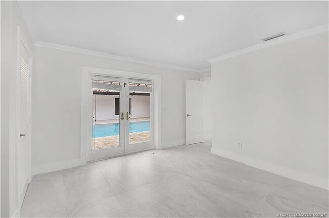 Building Photo - 4 Copaire Rd