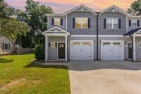 Building Photo - 205 S Walnut St