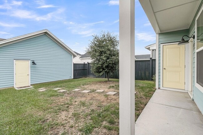 Building Photo - 313 Baritone Rd